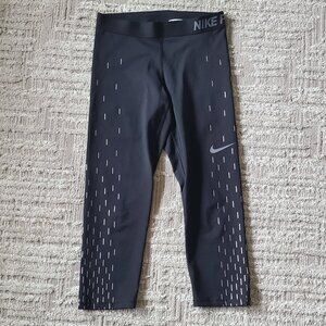 Cropped nike leggings